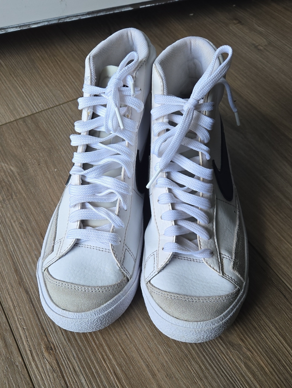 Nike Blazer Mid 77 Vintage Sneakers - Picture 2 of 8
